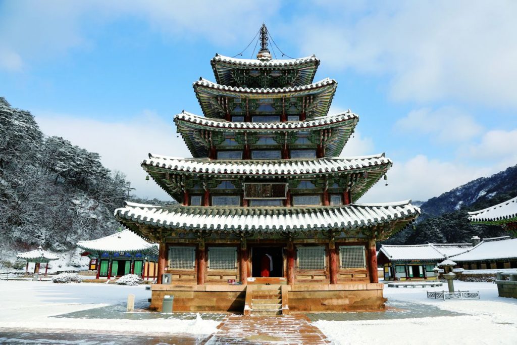 Beopjusa Temple, Hall of Eight Pictures at the Sansa, Buddhist Mountain Monasteries in Korea © CIBM